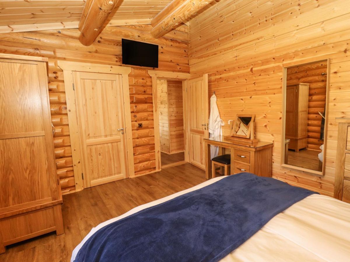 Holly Lodge オークハム エクステリア 写真